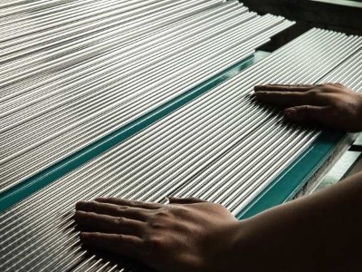 304F柠檬视频APP黄在线观看和304柠檬视频APP黄在线观看之間的關係