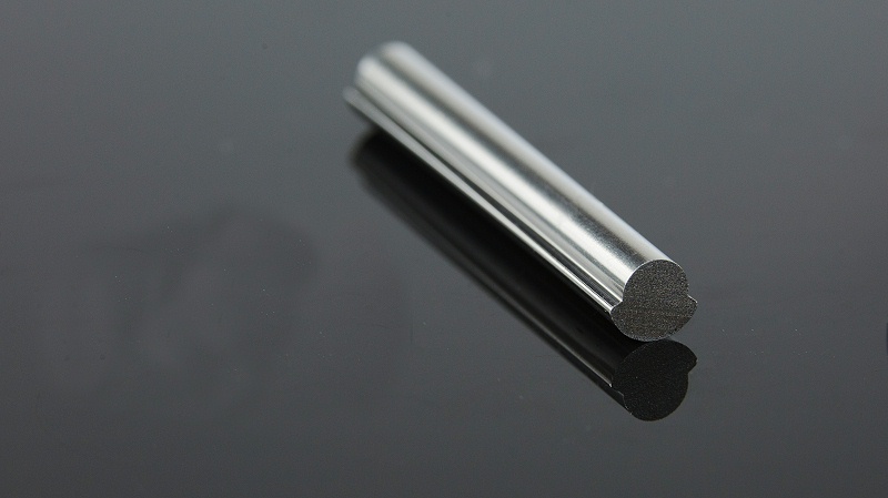 不鏽鋼異型材會產生裂紋的原因